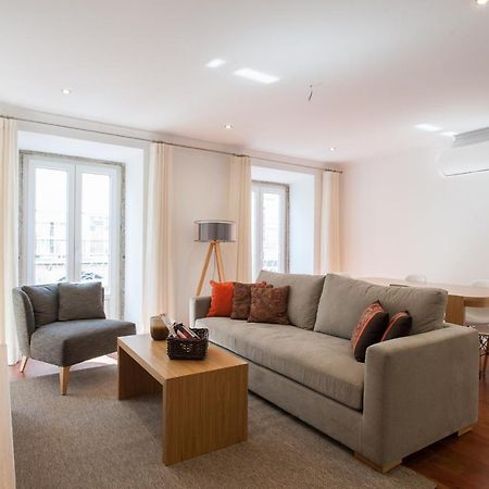 Feels Like Home S. Bento Luxus With Terrace ลิสบอน ภายนอก รูปภาพ