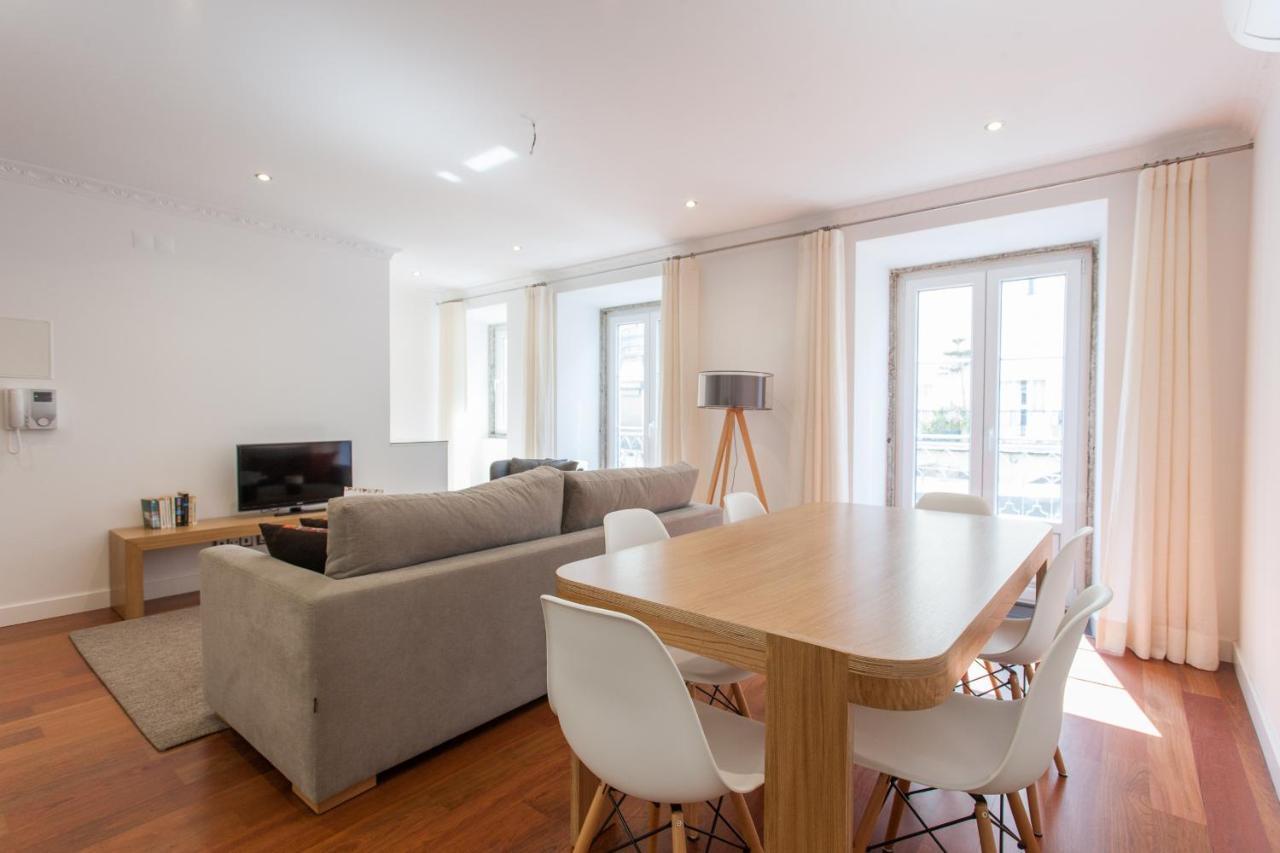 Feels Like Home S. Bento Luxus With Terrace ลิสบอน ภายนอก รูปภาพ