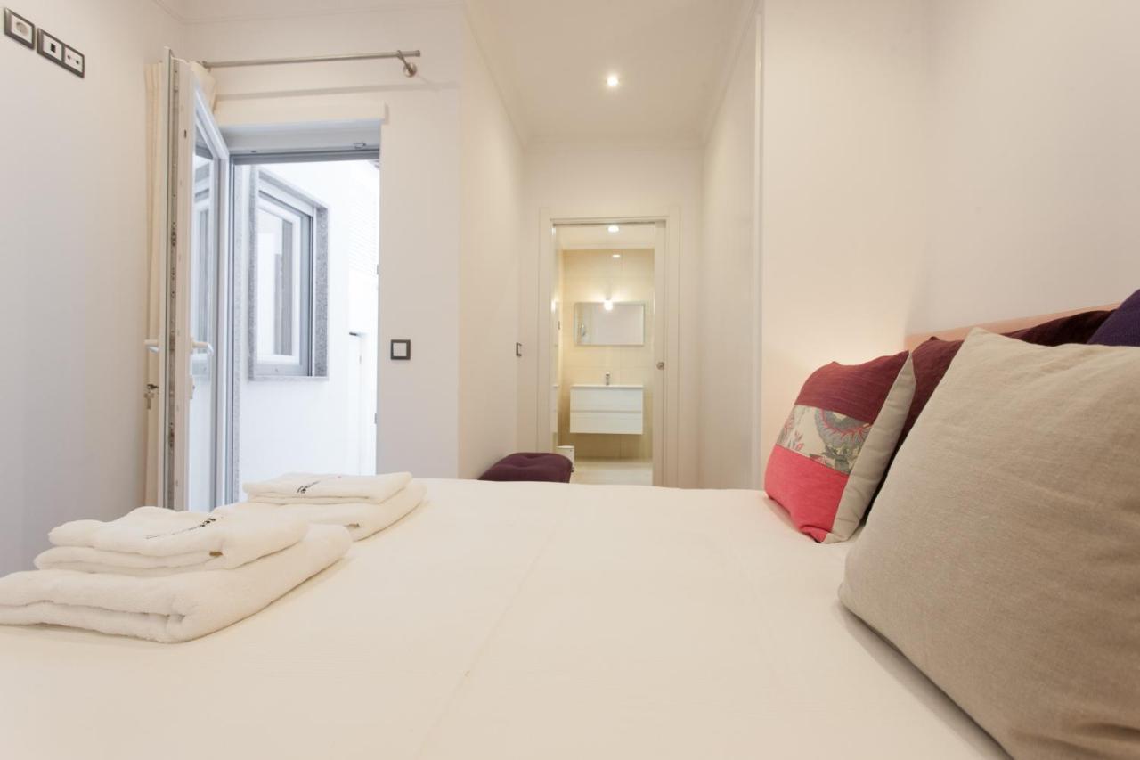 Feels Like Home S. Bento Luxus With Terrace ลิสบอน ภายนอก รูปภาพ
